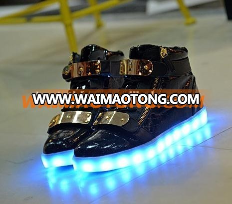 2016 lady fashion luminous LED Shoes