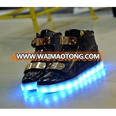 2016 lady fashion luminous LED Shoes